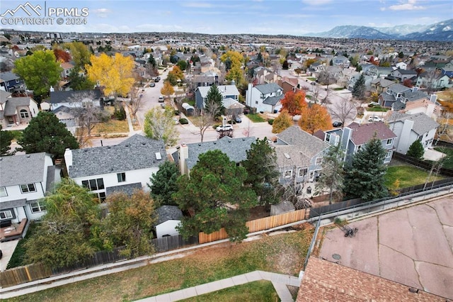 bird's eye view featuring a mountain view