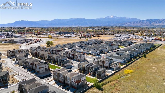 drone / aerial view featuring a mountain view