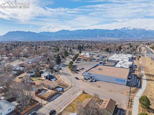 bird's eye view featuring a mountain view