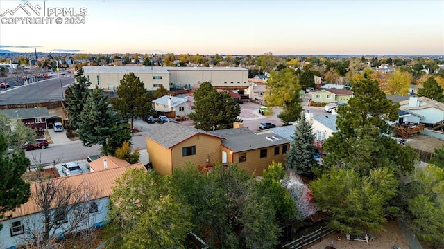 view of aerial view at dusk