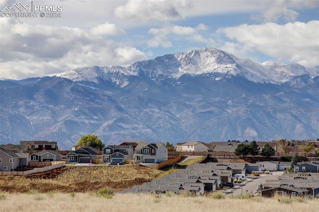 view of mountain feature