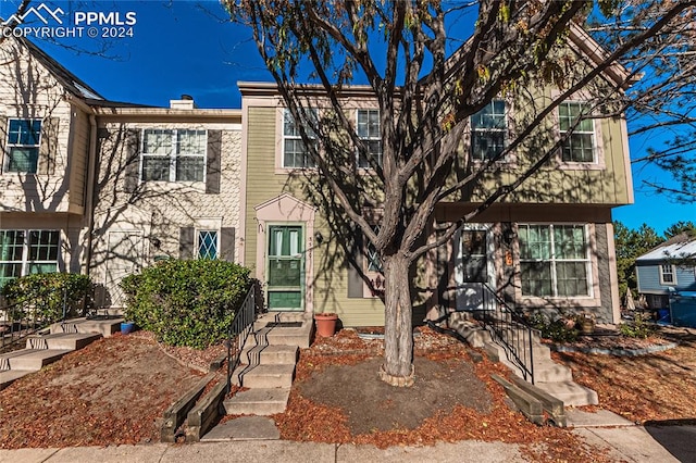 view of townhome / multi-family property