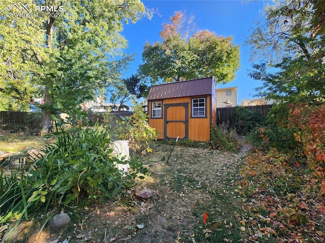 view of outbuilding