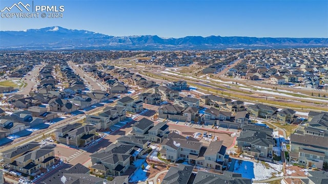 drone / aerial view with a mountain view