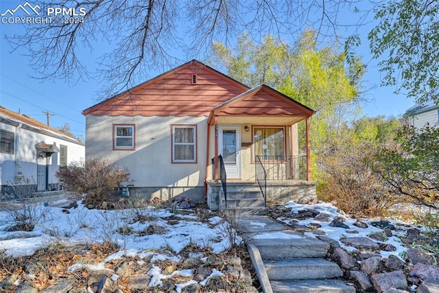 view of front of house featuring a porch