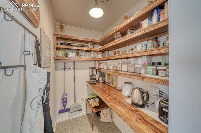 1511 N Chelton Rd, Colorado Springs, CO 80909 - view of pantry