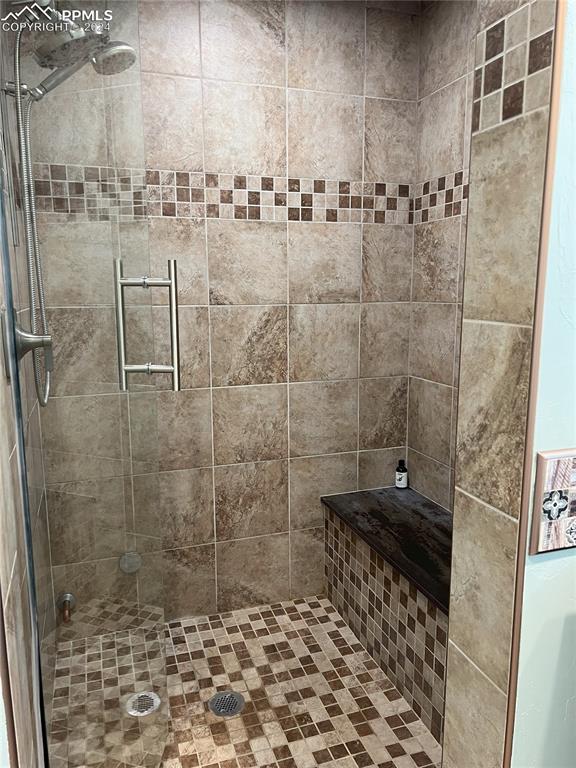 822 Willow St, Trinidad, CO 81082 - full bathroom featuring a stall shower