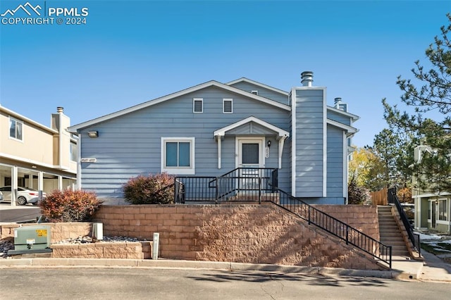 view of front of home