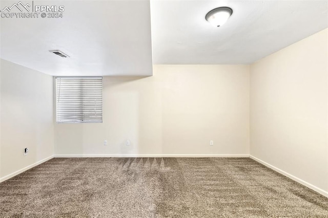 empty room featuring carpet