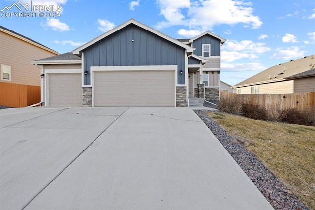 view of front facade with a garage