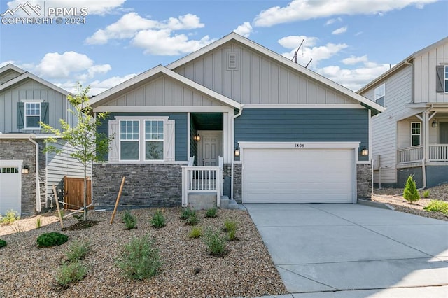 craftsman-style house with a garage