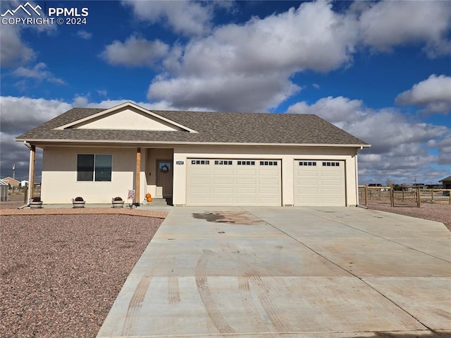 view of front facade featuring a garage