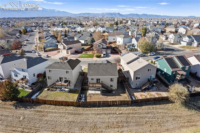 bird's eye view with a mountain view