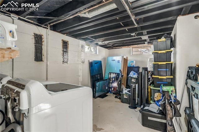 basement with washer / clothes dryer