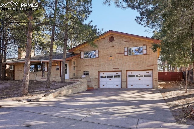 view of front facade with a garage