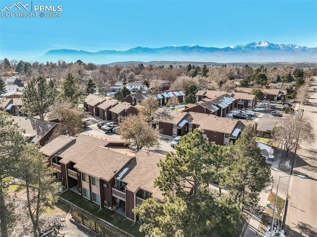 drone / aerial view featuring a mountain view