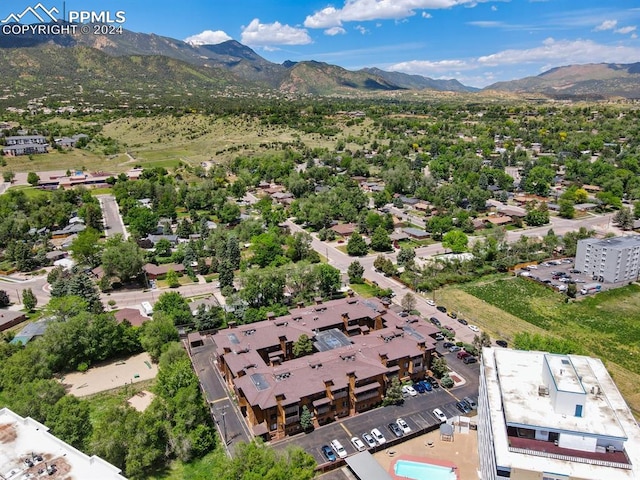 bird's eye view with a mountain view