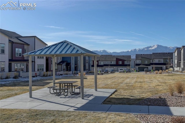 view of property's community with a mountain view