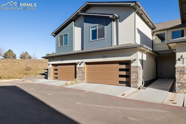 view of front of house featuring a garage