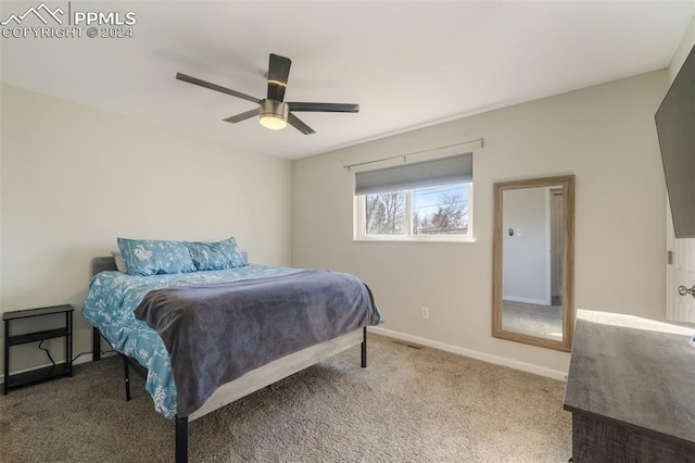 bedroom featuring carpet and ceiling fan