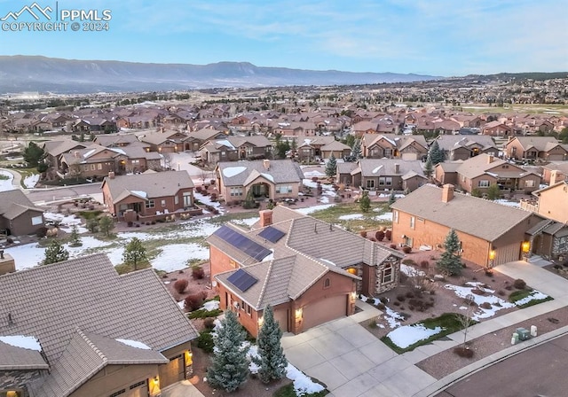 bird's eye view featuring a mountain view