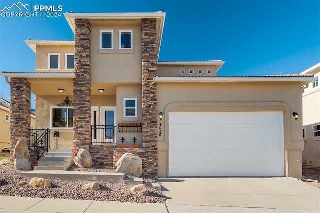 view of front facade featuring a garage