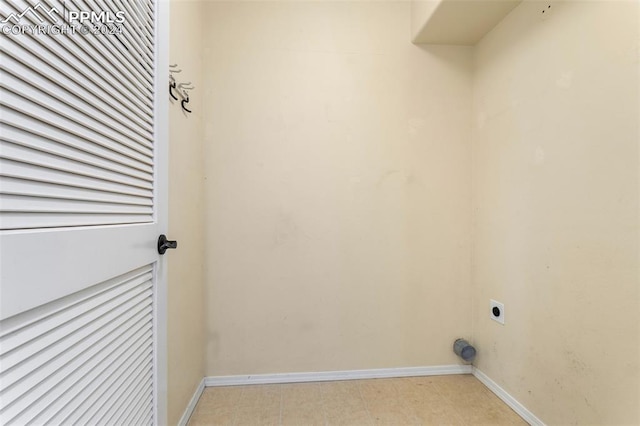 clothes washing area with hookup for an electric dryer