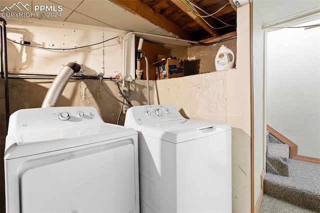 928 Alexander Rd, Colorado Springs, CO 80909 - laundry room featuring washer and dryer