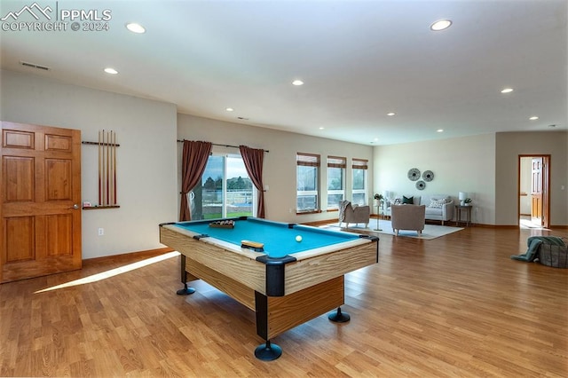 playroom featuring light hardwood / wood-style flooring and pool table