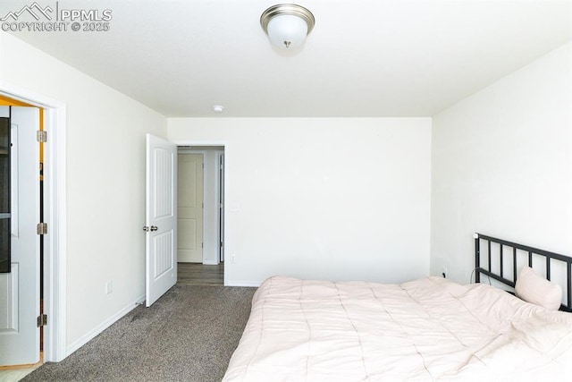 bedroom featuring carpet flooring