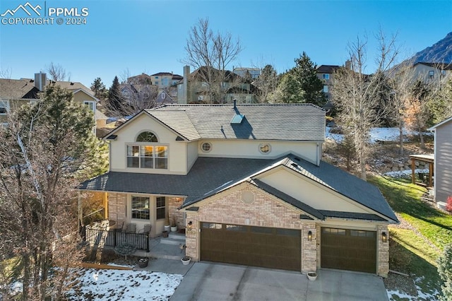 view of front of house with a garage