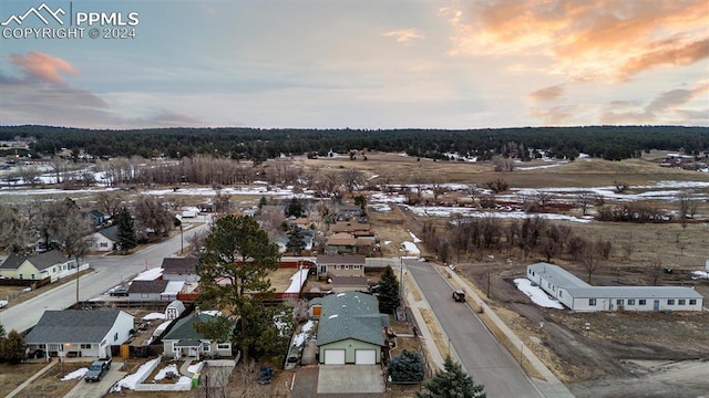 view of aerial view at dusk