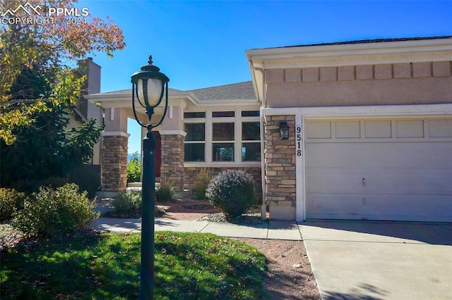 view of front of house with a garage