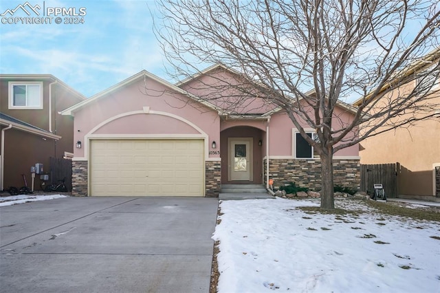 view of front of property featuring a garage