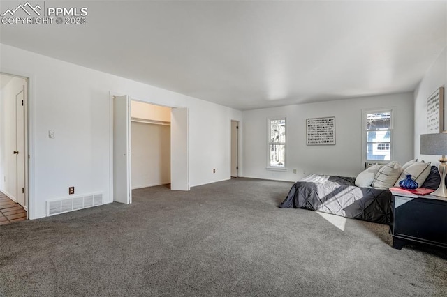 unfurnished bedroom featuring carpet flooring