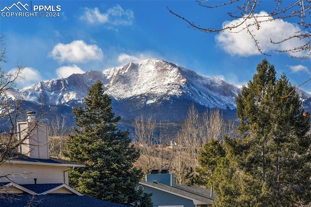 view of mountain feature