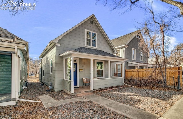 bungalow-style house with covered porch