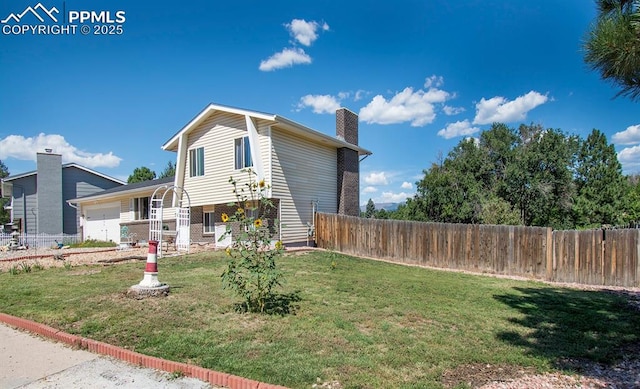 exterior space with a front yard