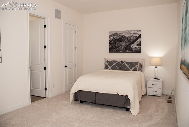 view of carpeted bedroom