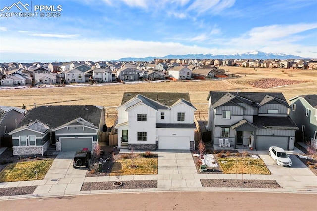 view of front of home featuring a mountain view