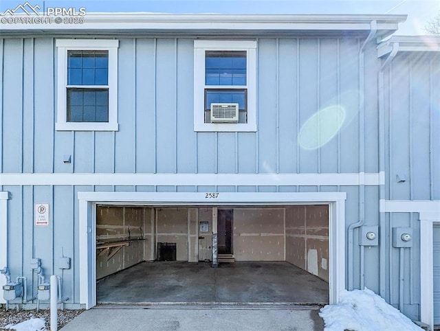 view of side of property with cooling unit