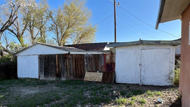 view of outbuilding