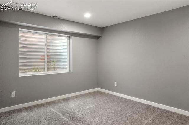 view of carpeted spare room