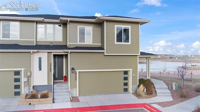 view of front facade with a garage