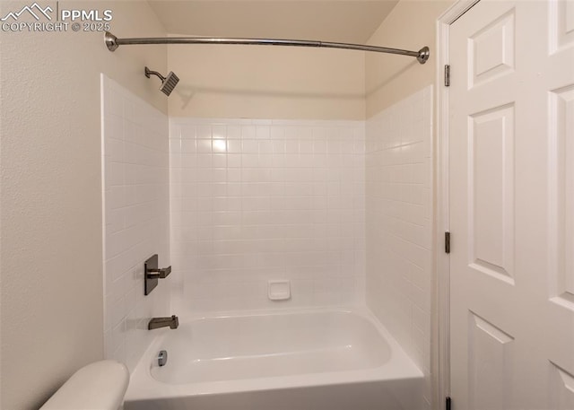 bathroom featuring shower / washtub combination