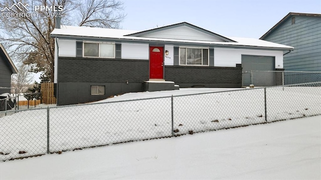 view of front of property