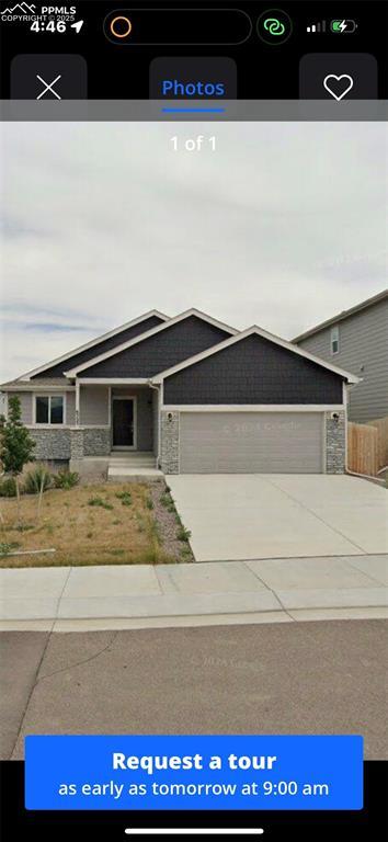 view of front of house featuring a garage