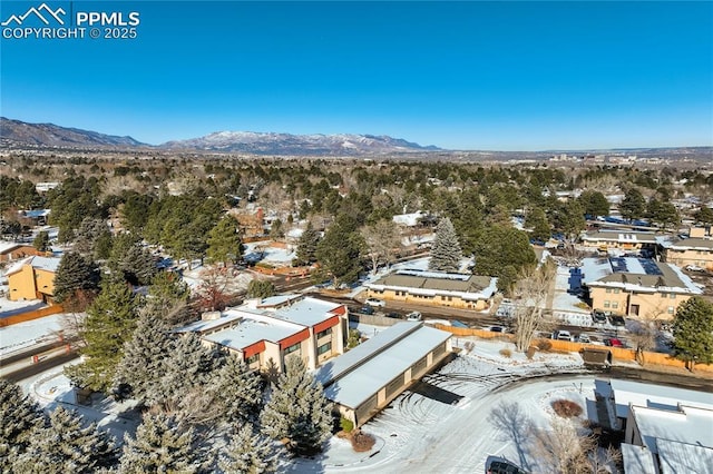 drone / aerial view featuring a mountain view