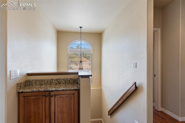 details featuring hardwood / wood-style floors