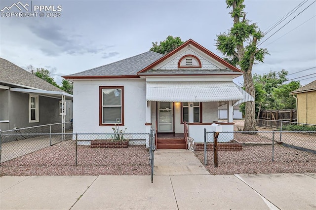 view of front of house with covered porch